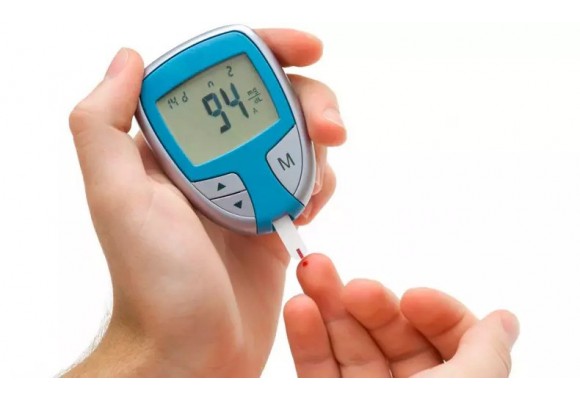 آموزش کامل استفاده از دستگاه تست قند خون (گلوکومتر)